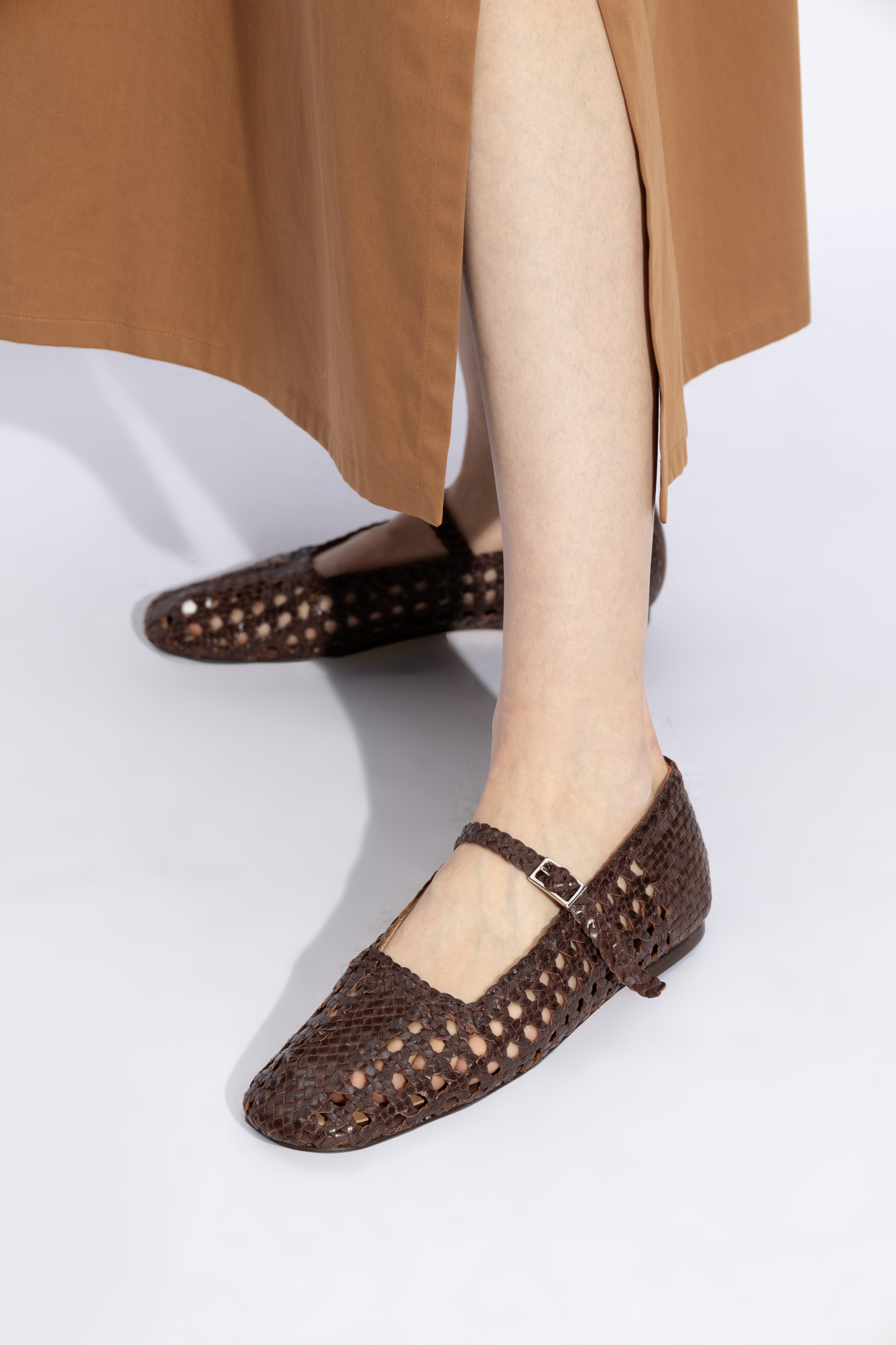 gathered-strap leather sandals Nero - Brown 'Yeida' Ballet
